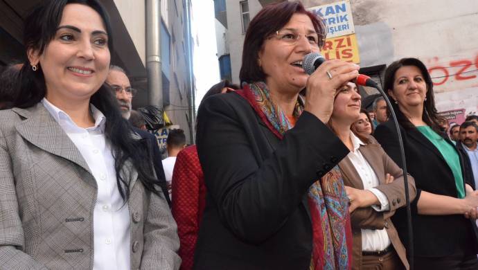 Berxwedana Leyla Guven di roja 129’emîn de ye