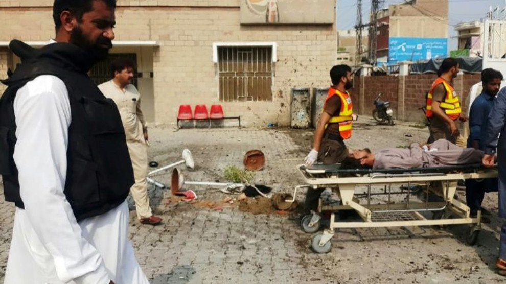 Li Pakistanê ji ber êrîşa xwekujî 6 kes mirin 13 kes birîndar bûn