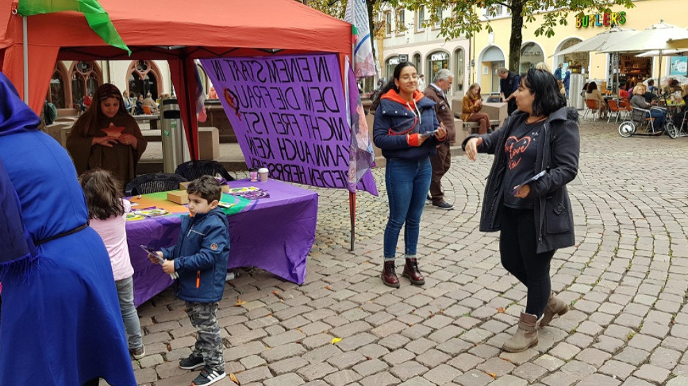 Li Freîbûrgê jinan standek vekirin