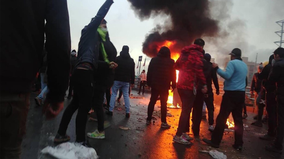 Rejîma Îranê li dijî gel ‘serketina xwe’ îlan kir!