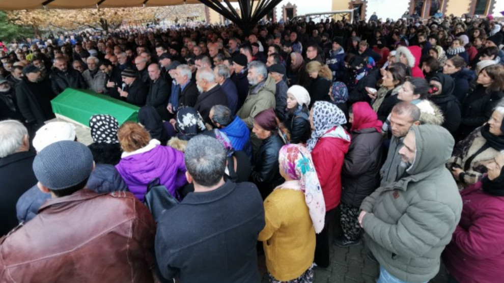 Gelê Dêrsimê dengbêj Silo Qiz veşartin