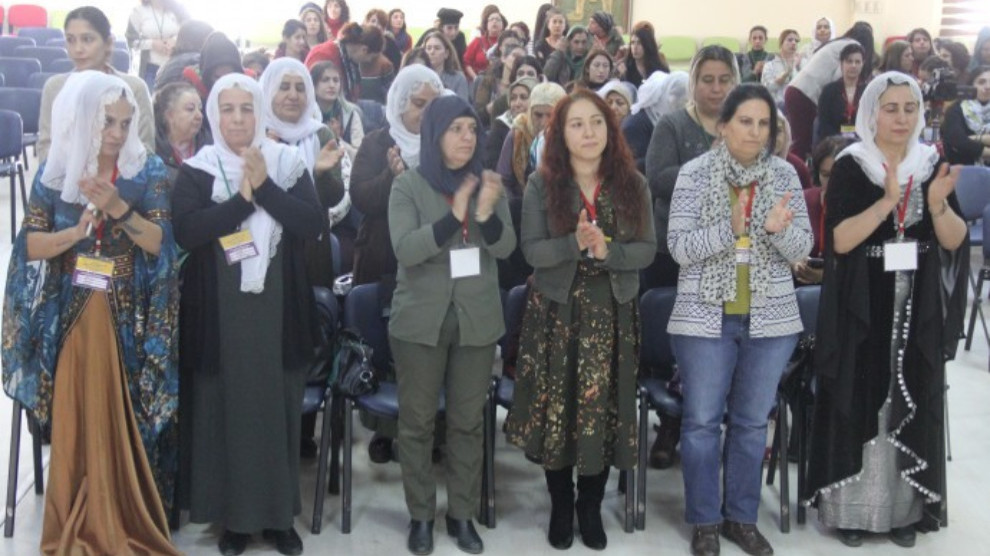 Jinên HDP’yî li Amedê kom bûn