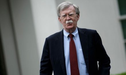 Bolton ji bo pêvajoya ezilkirina Trûmp ji şahidiyê re amade ye
