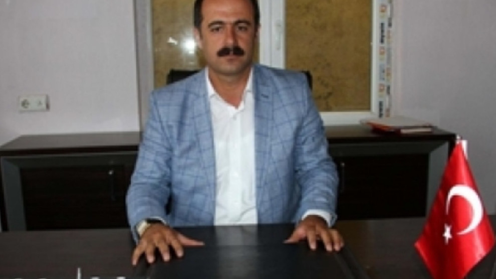 AKP’î li Wanê bi hev ketin