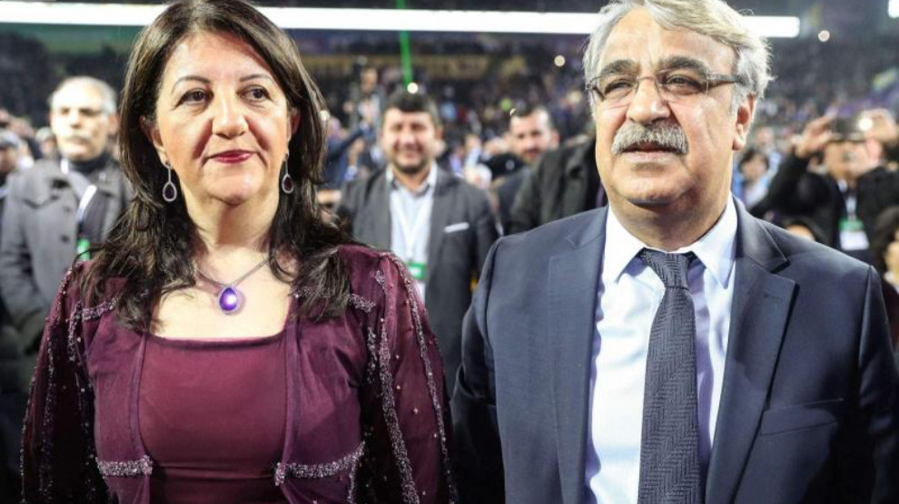 Hevserokên HDP’ê û partiya DBP’ê peyamek ji bo cejnê dan