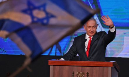 Netanyahû yê bi nelirêtiyê tê sûcdarkirin, bi avakirina hikumetê hate erkdarkirin