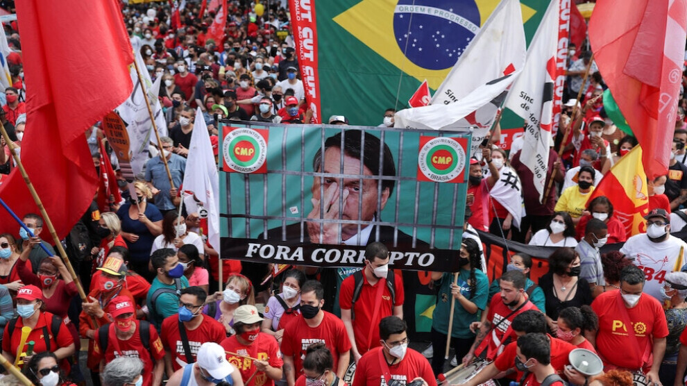 Ji bo Bolsonaro ji wezîfeyê bê girtin, xelkê Brezîlyayê dakete qadan