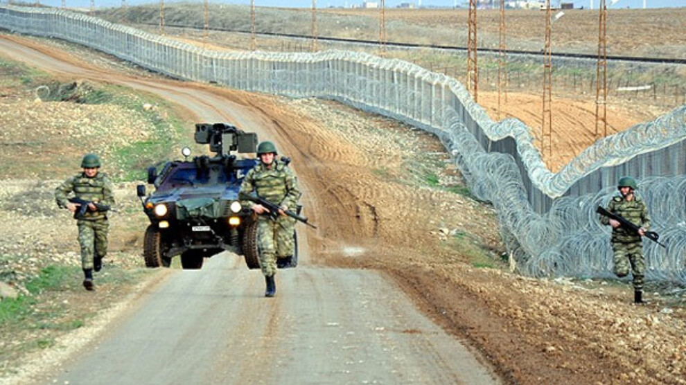 SOHR: Ji destpêka krîza Sûriyeyê ve li ser sînorê Tirkiye 489 kes hatine qetilkirin