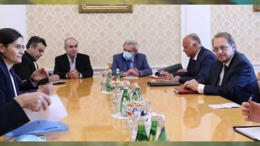 Îlham Ehmed bi Lavrov re rûnişt