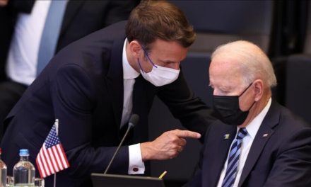Macron red kir ku heman gotinên Bîden ên li dijî Rusyayê bikar bîne