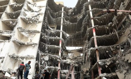 Li Îranê hêjmara kesên di avahiya hilweşiyayî de mirin derket 10’an