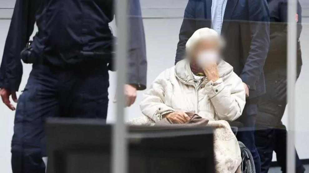 2 sal cezayê girtîgehê li sekretera 97 salî ya kampa Naziyan hate birîn