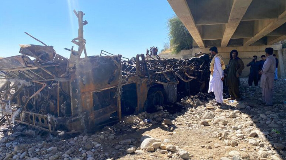 Li Pakistanê otobus qelibî: 44 kesan jiyana xwe ji dest dan