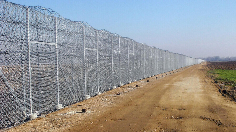 Yewnanistan, wê 35 km yên din ên sînorê xwe yê bi Tirkiyeyê re têl bike