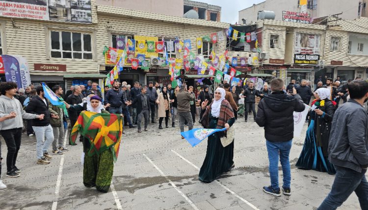 Dem Partiyê li Xana Hawêl Ziyaret kir û navçeya Rezanê jî buroyên hilbijartinê vekir