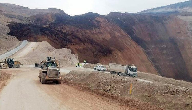 9 karkerên madenê ku 13 sal berê dibin hezazê de mabûn hîna jî winda ne