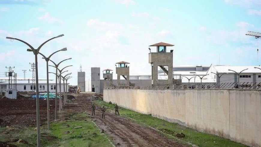 Greva birçîbûnê ya bi daxwaza azadiya rêber Abdulla Ocalan di roja 78’an de didome