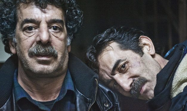 Hunermend Metin Kahraman got “Em ê dijî qedexeya konsere dozê vekin”.