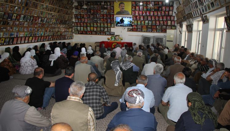 Li Mexmûrê Şehîd hatin bibîranîn.