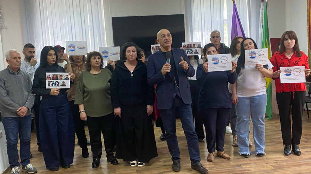 Kurdên li Rûsyayê zextên li ser çapemeniya azad şermezar kirin.