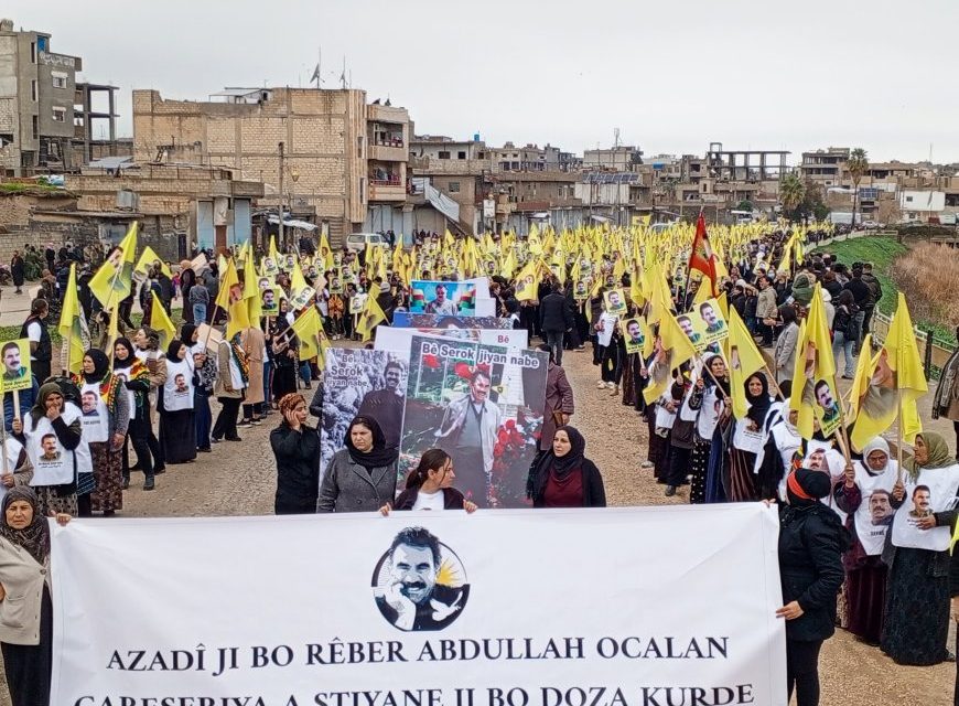 Şêniyên Reqa û Dêrazorê: Heta Rêber Abdullah Ocalan azad bibe em ê li qadan bin.