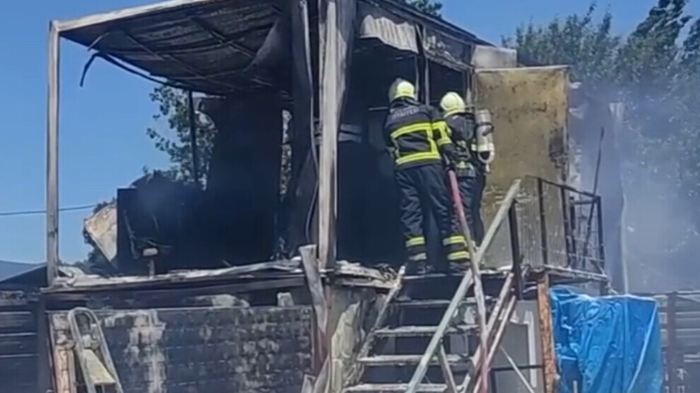 Milîsên HBDH’ê li Bûrsayê febrîqeyek dan ber agir.
