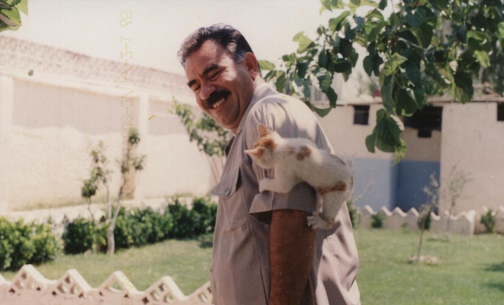 Li Ewrûpayê Kurdistanî û dostên xwe ji bo azadiya Rêber Apo seferber bûne.